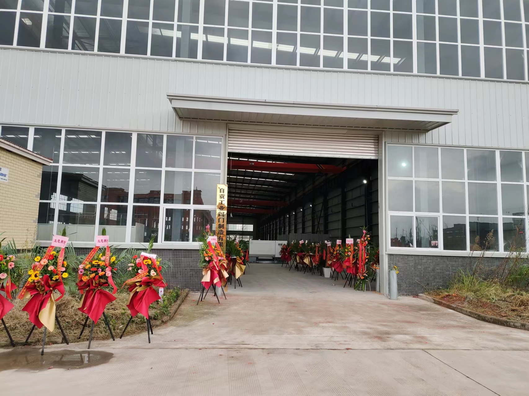 在建中的新厂一瞥